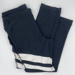 90 Degree by Reflex Black Cropped Capri Workout Leggings